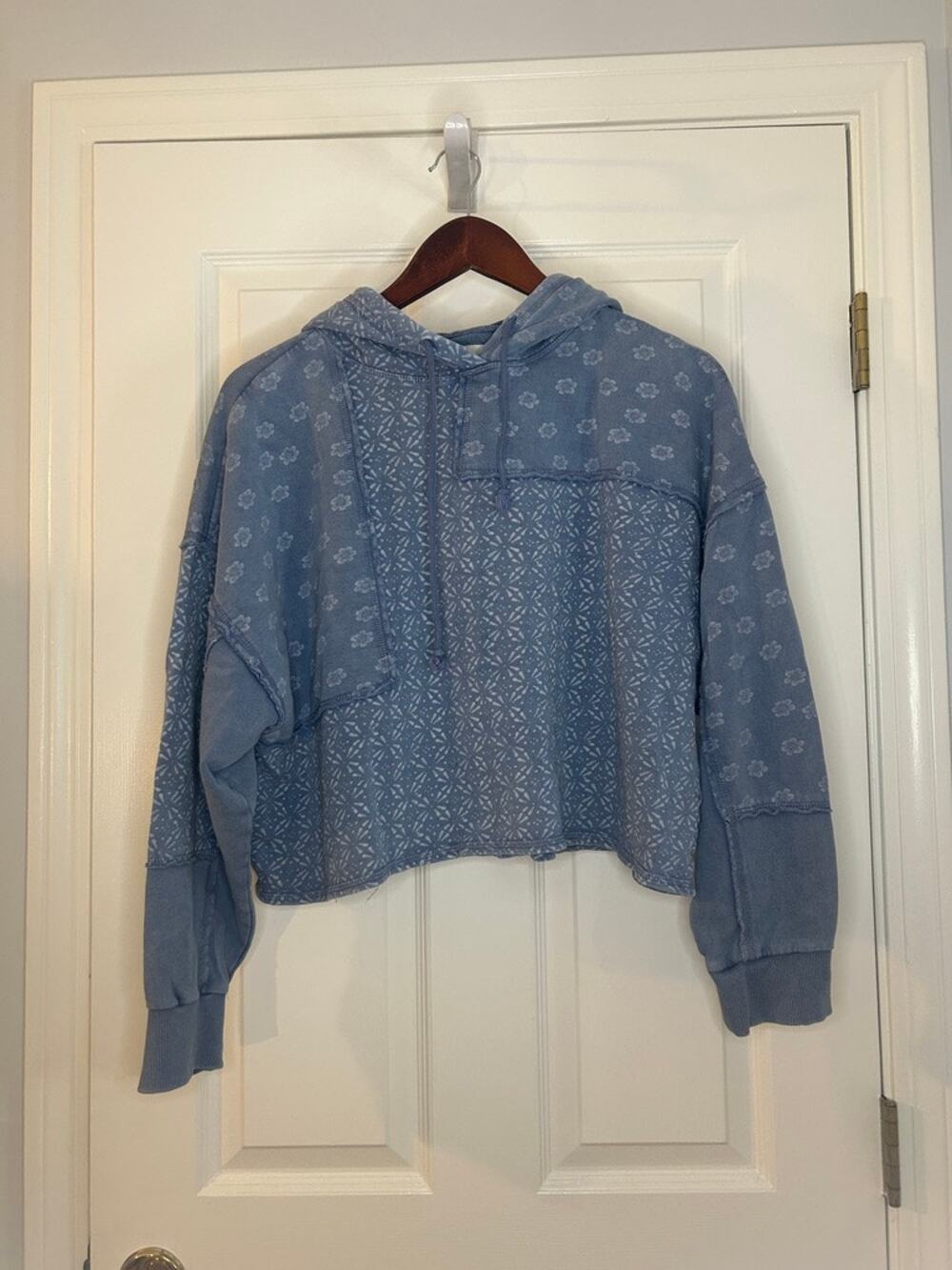 Lucky Brand Patchwork Floral Hoodie Women M Blue Cropped Boho Distressed